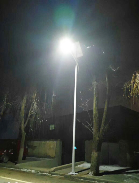 积石山县前海街道太阳能路灯项目