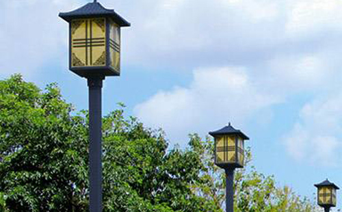 前海街道庭院灯安装间距与布灯设计全解析