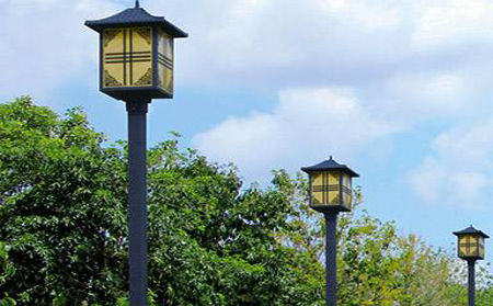 太阳能前海街道庭院灯怎么选亮度与续航更耐用 太阳能前海街道庭院灯怎么选亮度与续航更耐用